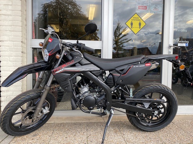 Vandaag nog rijden op de Rieju MRT schakelbrommer?